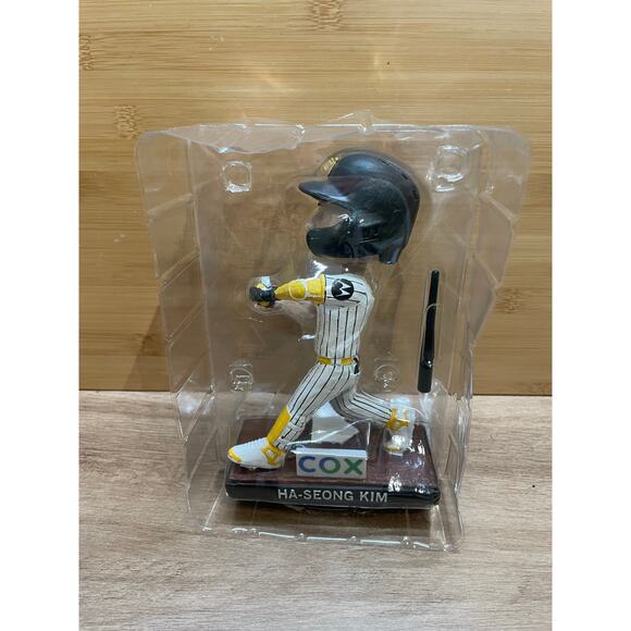 2024 Ha Seong Kim Bobblehead San Diego Padres June 25th 6/25/24 - Picture 4 of 4